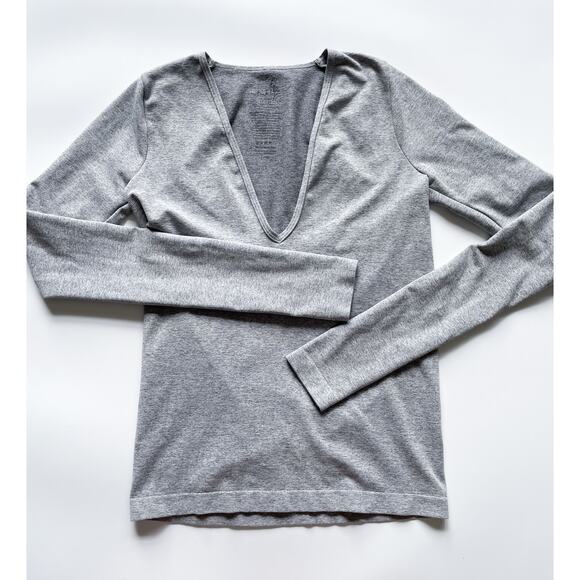 Free People Intimately Gray Seamless V-Neck Long Sleeve Size M/L - Picture 1 of 5